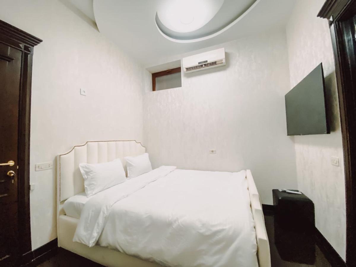 Royal Renaysance Hotel Yerevan Luaran gambar