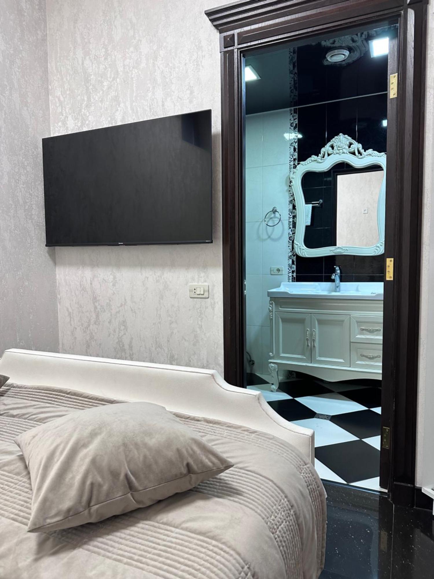 Royal Renaysance Hotel Yerevan Bilik gambar